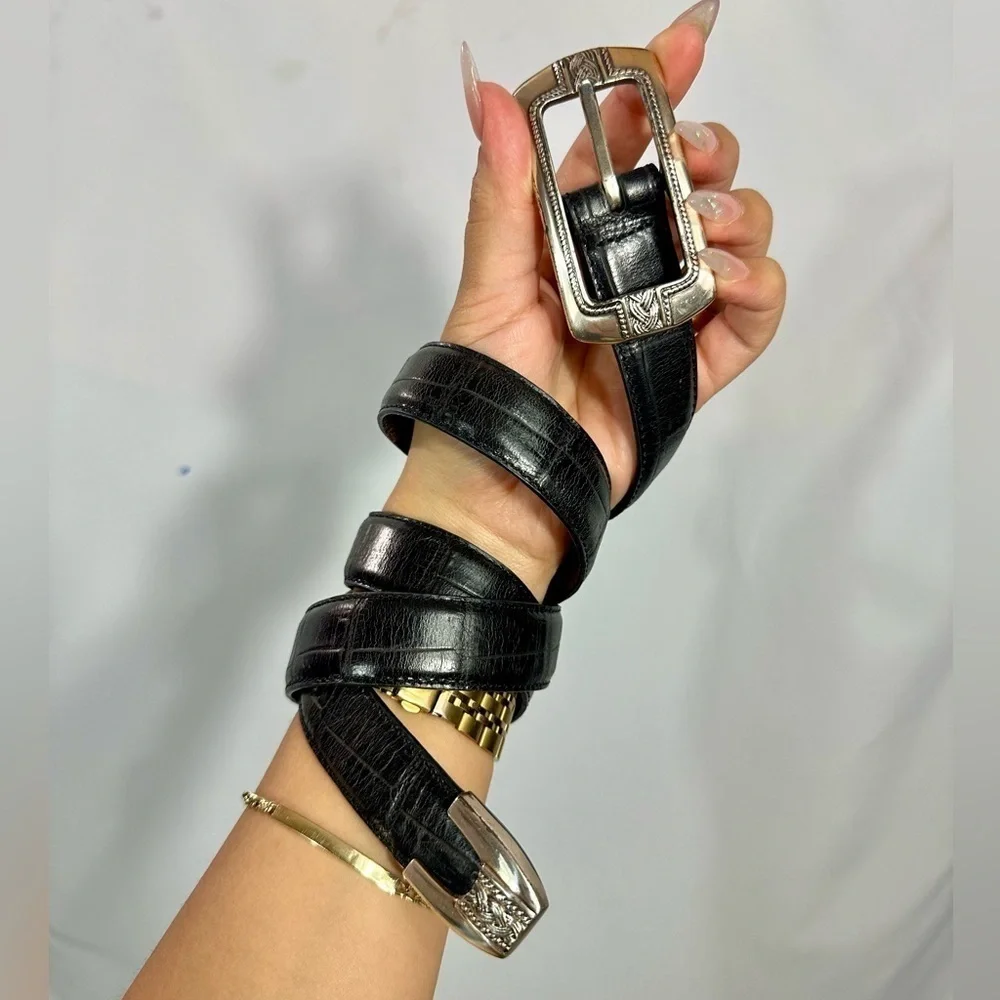 Vintage reversible skinny belt size L